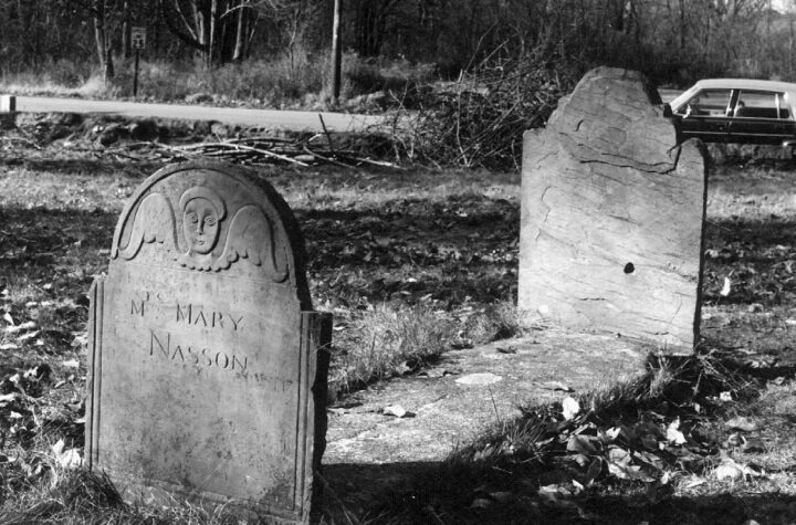 The Witch Grave: Uncovering the Mysteries of Old Burying Yard in York, Maine