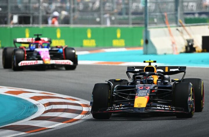 Verstappen beats Leclerc in Miami F1 Sprint